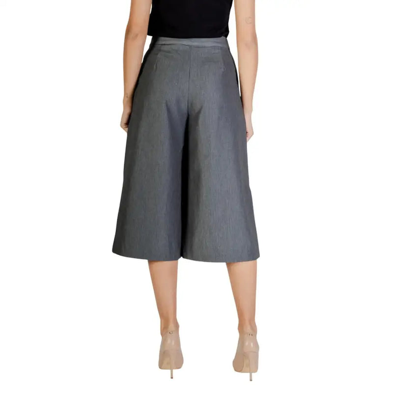 Ichi Graue Damen-Culottes mit weitem Bein, Reißverschluss, Taschen und strukturierten Streifen