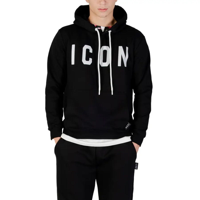 Icon Herren-Kapuzenpullover aus schwarzem Baumwollmischgewebe mit auffälligem weißen icon Schriftzug und passende Kordelzüge auf der Brust