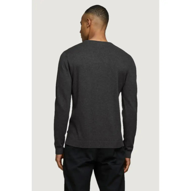 Jack and Jones Herren-Strickpullover aus grau meliertem Baumwollgewebe mit Rundhalsausschnitt, dunkelgrauem Strukturstrick und gerippten Bündchen