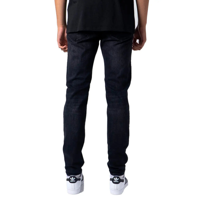 Jack and Jones men’s dark-wash denim black jeans with slim fit, subtle fading, and classic stitching for fall winter