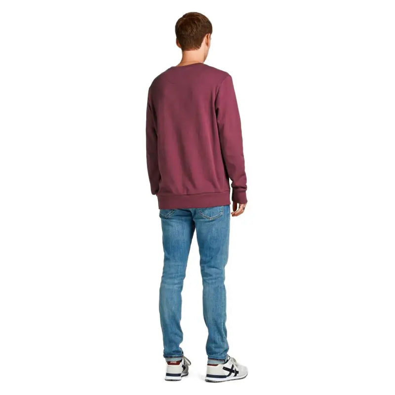 Jack & jones men’s bordeaux knit crewneck sweater with ribbed cuffs and hem in maroon color