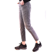 Jacob Cohen Graue Damen-Jeans aus Baumwollmischgewebe mit schmaler Passform, dezenter Waschung und klassischem Fünf-Taschen-Design