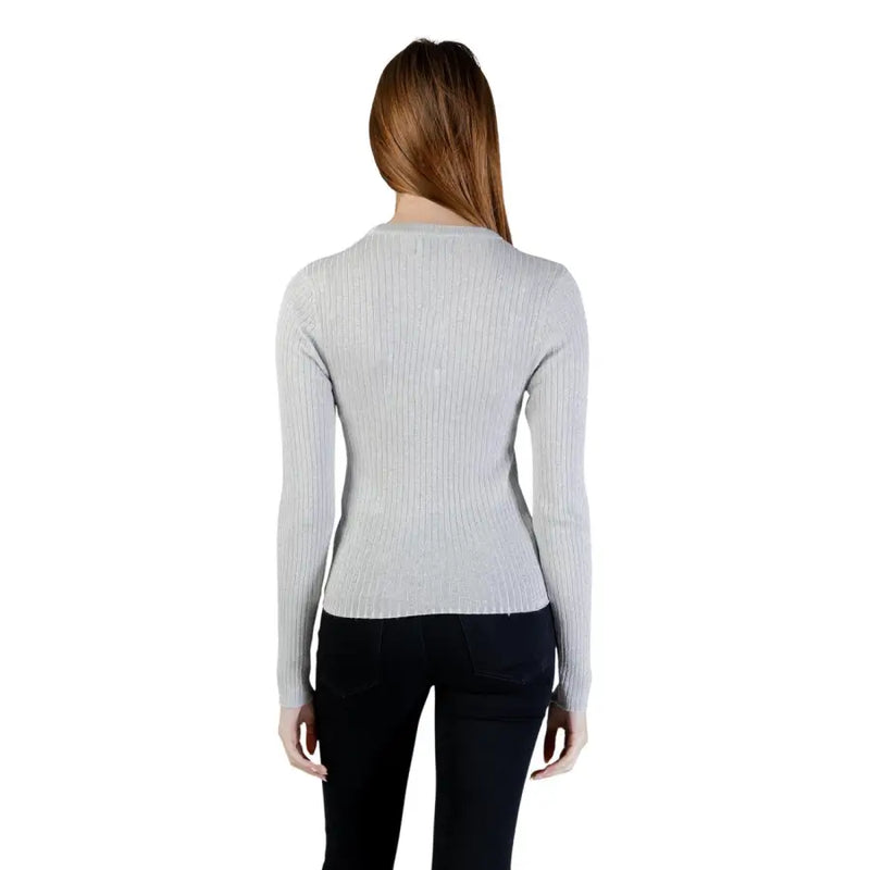 Jacqueline De Yong silber-hellgrauer gerippter Strickpullover mit langen Ärmeln