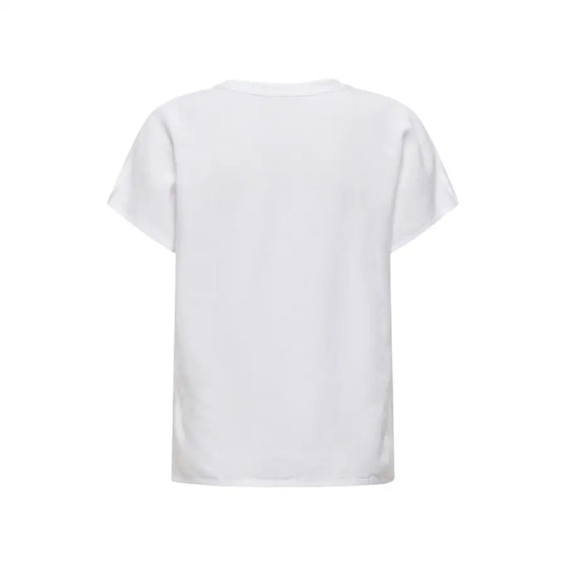 White cotton t-shirt with simple crew neck and short sleeves paired with jacqueline de yong white linen viscose blouse