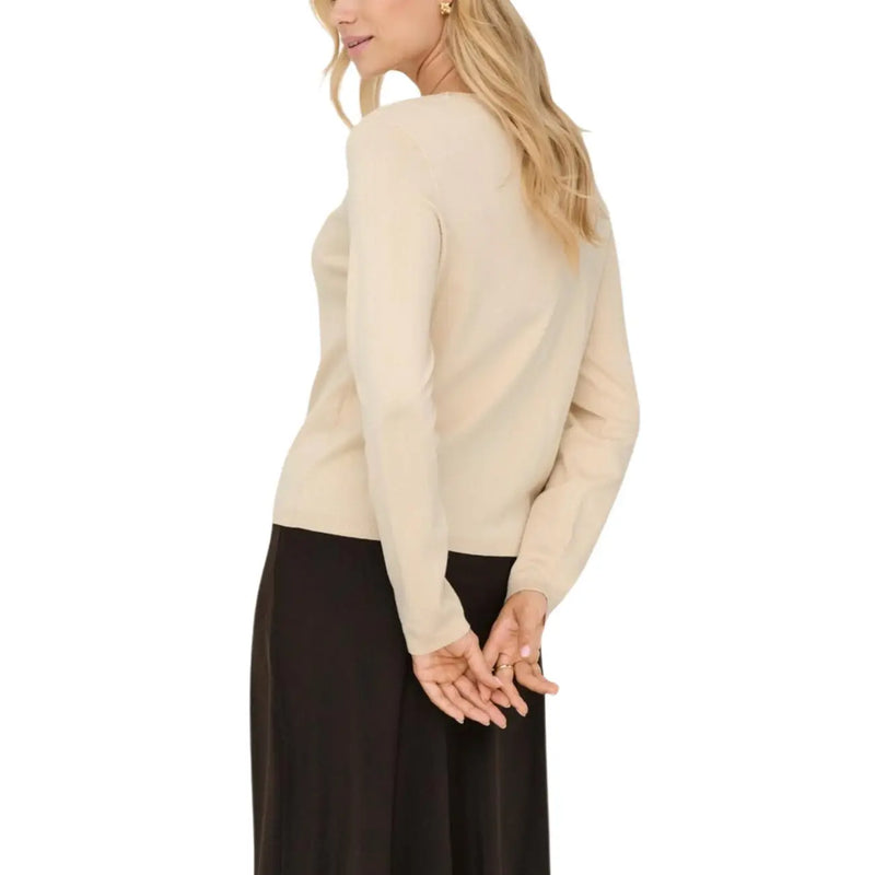 Beigefarbener, langärmeliger Strickpullover von Jacqueline de Yong mit glatter Textur und Viskosemischgewebe