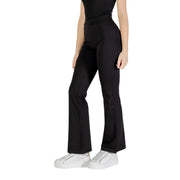 Schwarze Viskosehose für Damen von Jacqueline de Yong mit hohem Bund, elegantem, figurbetontem und ausgestelltem Design