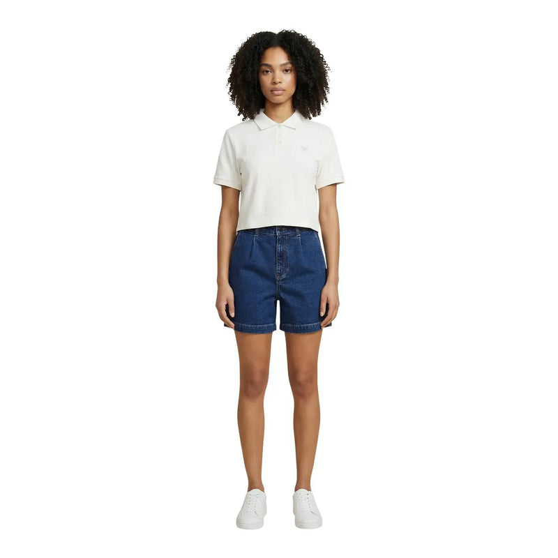 White short-sleeved cotton polo shirt with small embroidered logo paired with Jacqueline De Yong blue denim cotton shorts