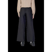 Schwarze, weit geschnittene Polyesterhose aus glattem, tailliertem Stoff mit elastischem Bund von Jacqueline De Yong Women