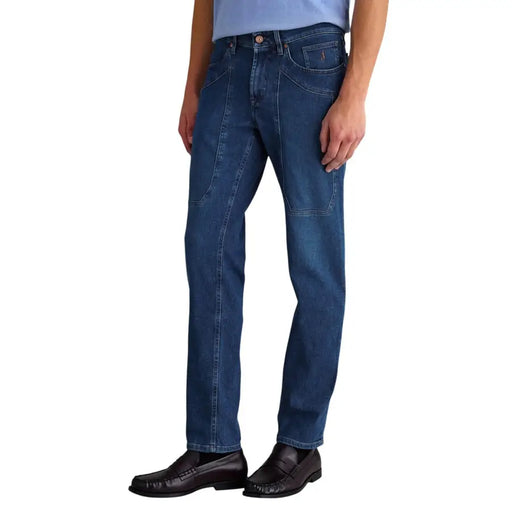 Dunkelblauer Denim Jeckerson Herrenjeans, schmale Passform, klassischer gerader Beinschnitt und dezente Waschung an den Oberschenkeln, aus Bio-Baumwolle