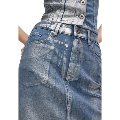 Karl Lagerfeld Hellblauer Jeansrock mit Used-Look-Tie-Dye-Muster und silbernen Knöpfen