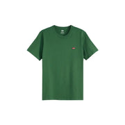 Ein dunkelgrünes Levi's Herren-T-Shirt mit kurzen Ärmeln, Rundhalsausschnitt, kleinem roten Logo und aus 100 % Baumwolle.