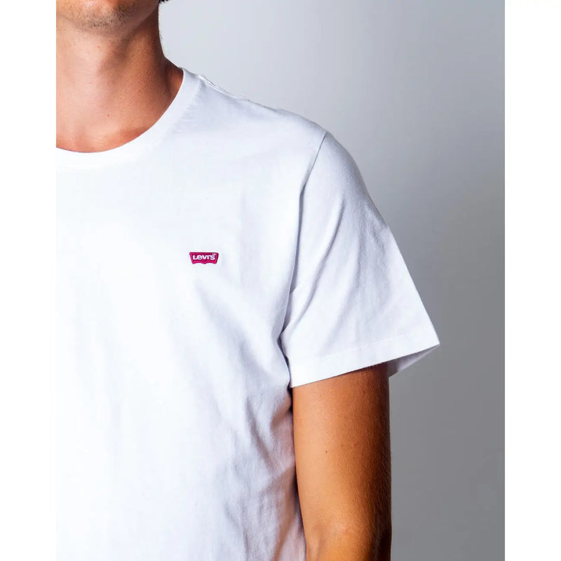 Levi’s men t-shirt in white cotton with a small red logo on the left chest for casual wear