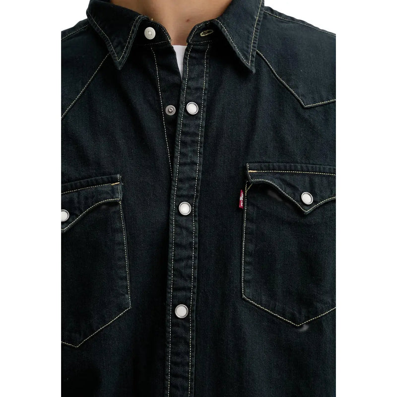 Schwarzes Levi's Herren-Jeanshemd aus Baumwolle mit weißen Ziernähten, silbernen Knöpfen, klassischem Westernkragen und Brusttaschen