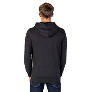 Schwarzer Levi's Herren-Sweatshirt-Hoodie aus Baumwolle mit Reißverschluss, weichem, glattem Stoff und gerippten Bündchen und Saum.