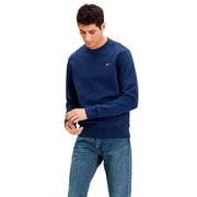 Levi's Herren-Sweatshirt aus blauer Baumwolle mit Rundhalsausschnitt und kleinem roten Logo auf der linken Brust in Marineblau