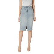 Light blue cotton blend pencil skirt with high waist pockets and front slit in light-wash denim fabric