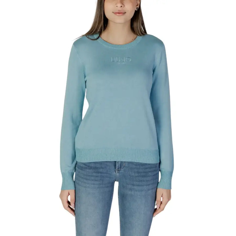 Light blue long-sleeved crewneck knitwear with ribbed cuffs and hem for women