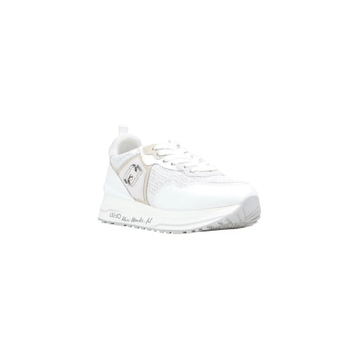Weiße Damen-Sneaker von Liu Jo mit Obermaterial aus Mesh und Kunstleder sowie silbernem Logo-Patch an der Seite.