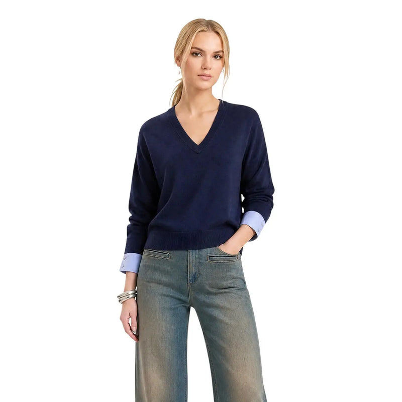 Marineblauer V-Ausschnitt-Pullover aus Wollmischung mit hellvioletten Bündchen von Liu Jo Kollektion weißer Damenknöpfe mit Blumenmuster