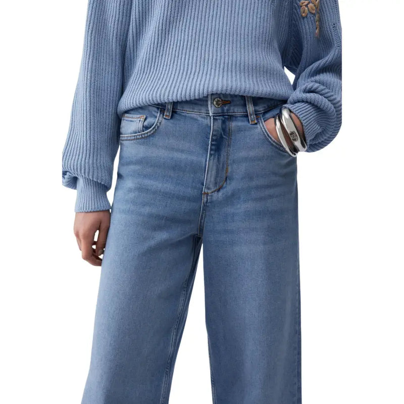 Liu Jo women’s light-wash blue cotton elastane jeans with relaxed wide-leg cut and classic stitching details