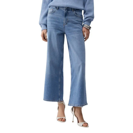 Liu Jo Damen-Jeans in hellblauer Waschung mit weitem Bein und fünf Taschen