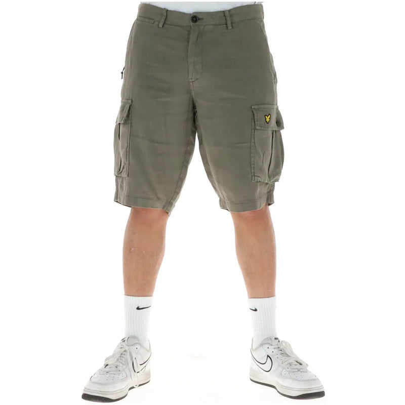 Lyle & Scott Leinenshorts für Herren in Olivgrün mit mehreren Taschen und gelbem Vogellogo, Vorderansicht