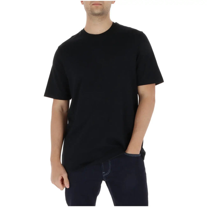 Lyle & Scott men t-shirt in black cotton with crew neck and short sleeves for casual wear