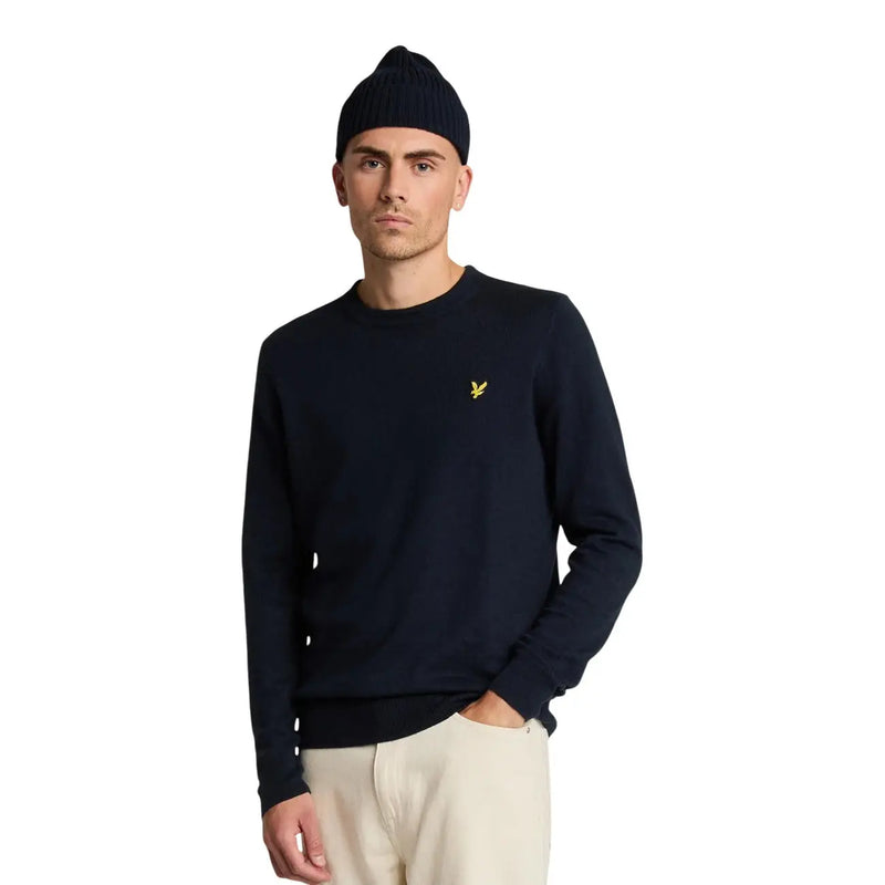 Lyle & Scott Merinowollpullover für Herren in Marineblau mit gelbem Vogellogo auf der linken Brust, Vorderansicht