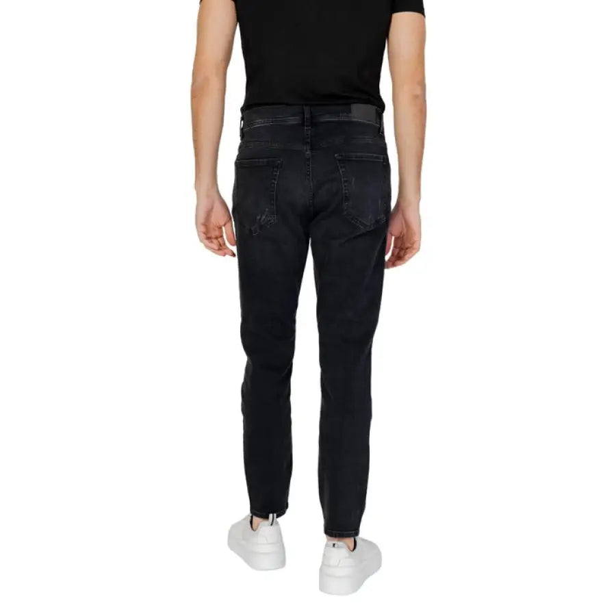 Man in Antony Morato black jeans and t-shirt - Antony Morato Men Jeans