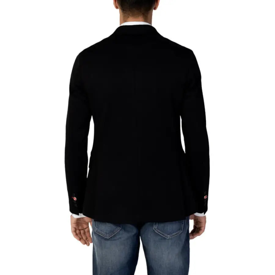 Mulish Mulish Men Blazer featuring man in black suit and white shirt.