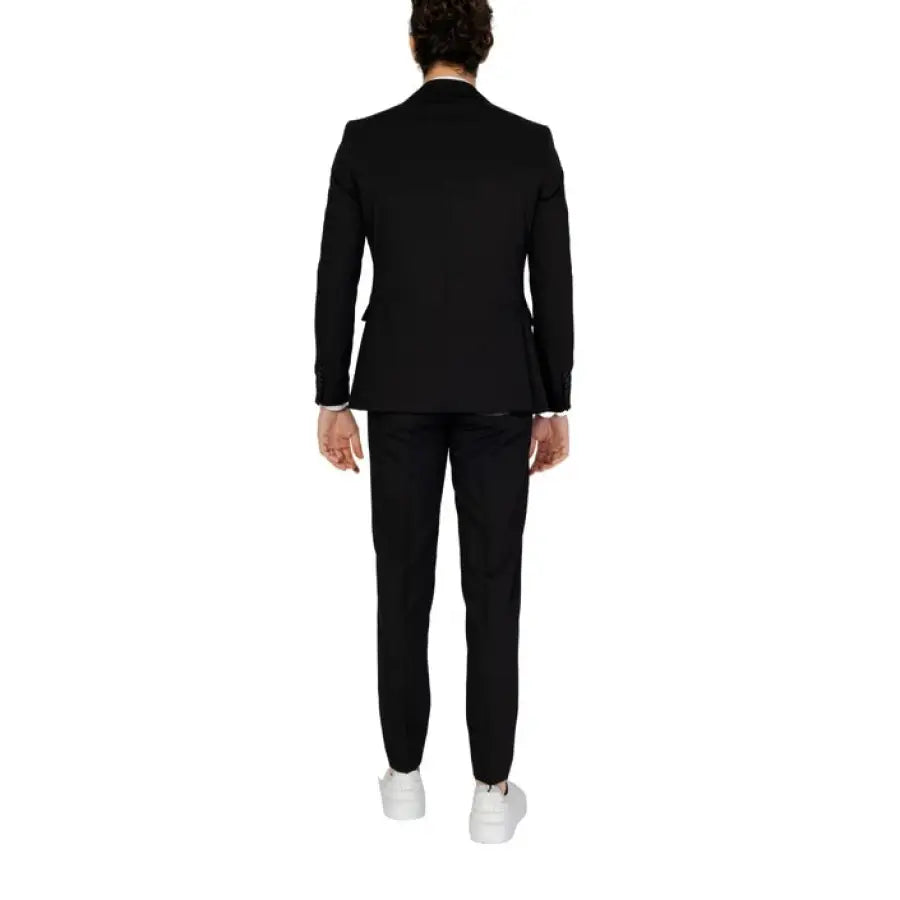 Mulish Men Suit in urban style clothing with a man in black suit and white shoes