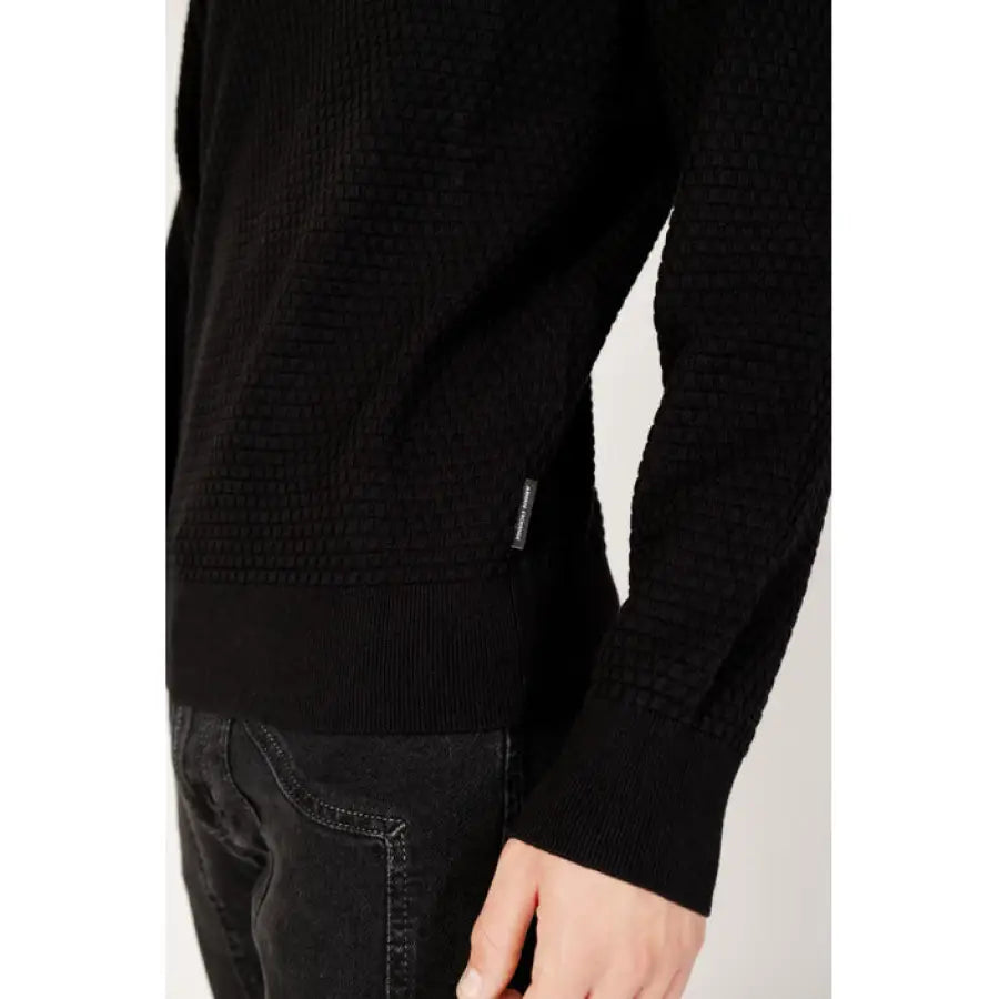 
                      
                        Armani Exchange - Men Knitwear - Clothing
                      
                    