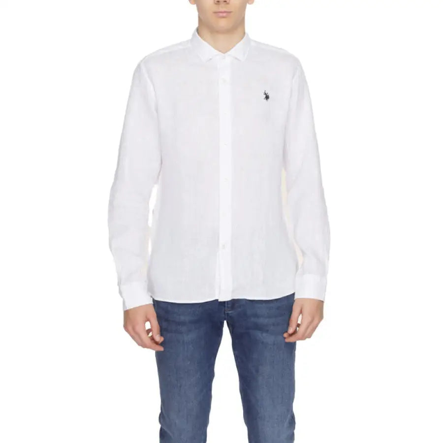 
                      
                        Man in U.S. Polo Assn. men shirt, white top and jeans for urban style clothing
                      
                    