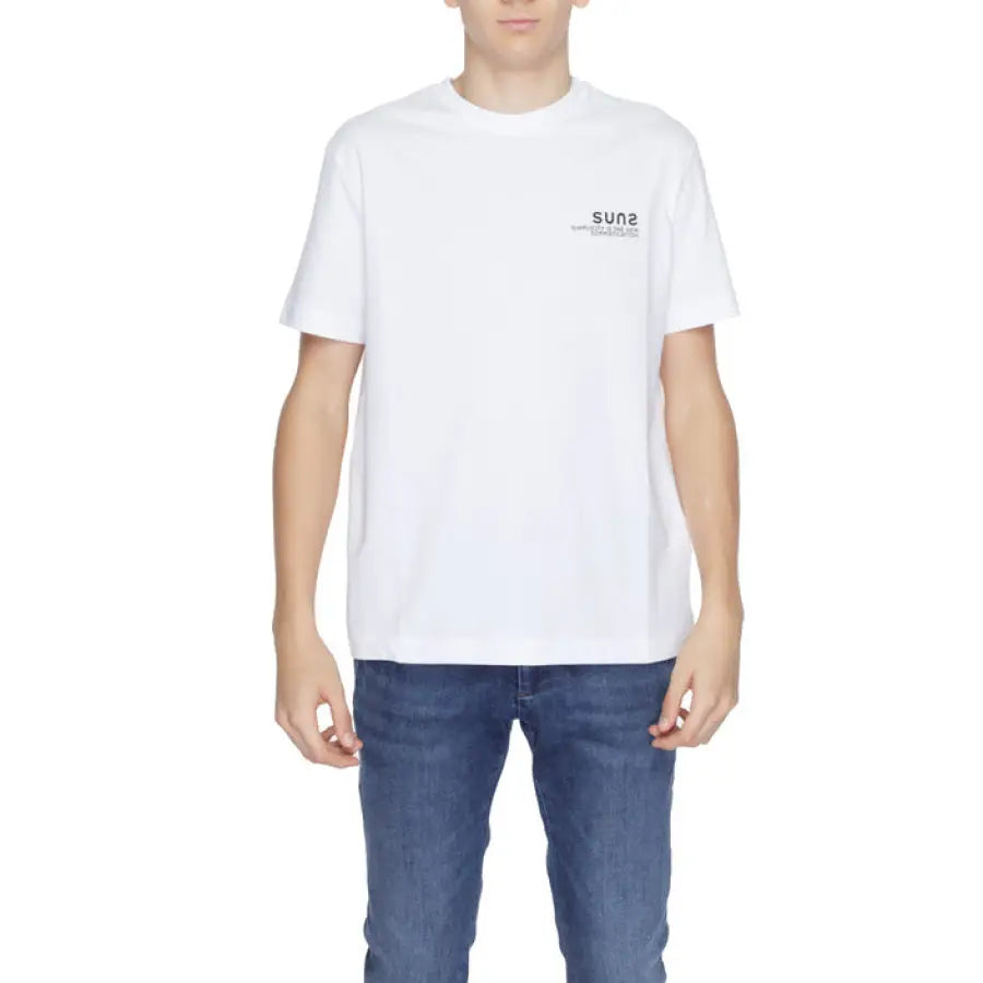 Suns Suns Men T-Shirt featuring a model in white with logo