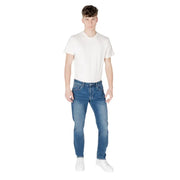 Herren-Jeans aus blauem Denim Armani Exchange mit klassischer Passform und dezenter Auswaschung im blauen Denim-Material
