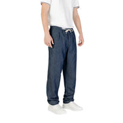 Men’s dark blue denim drawstring pants featuring a drawstring waist and subtle pleats in a casual style