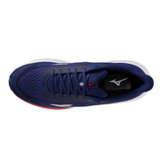 Marineblaue Mizuno Herren-Sneaker aus Stoff mit weißen und roten Akzenten, geeignet zum Laufen und für die Freizeit.