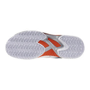 Sohle eines weißen und orangefarbenen adidas Tennisschuhs mit Fischgrätenmuster für Mizuno Herren-Sportsneaker aus weißem Materialmix