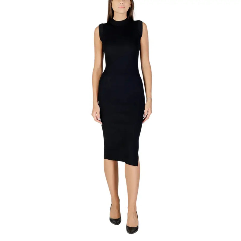 Women’s sleeveless black midi dress with mock neck from Morgan De Toi for fall winter fashion