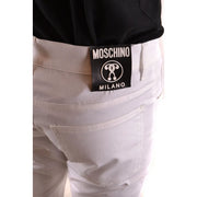 Moschino Baumwollshorts für Damen in Weiß mit schwarzem Markenetikett mit ikonischem Logo, Vorderansicht