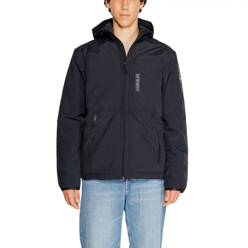 Schwarz napapijri Herrenjacke mit Kapuze, Reißverschlusstaschen und Markenlogo-Patch am Ärmel, klassisches, langes, schlichtes Design