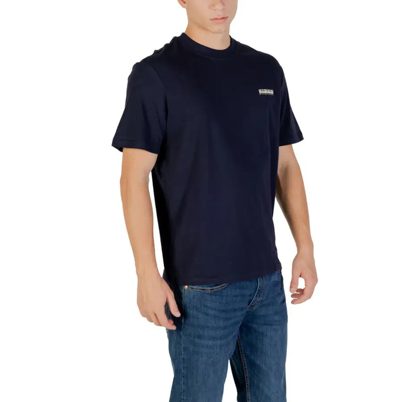 Marineblaues, kurzärmeliges Baumwollshirt mit Rundhalsausschnitt und kurzen Ärmeln t-shirt mit kleinem weißen Logo auf der linken Brust von Napapijri Herrenkollektion