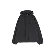 New Balance Schwarzer Herrenblazer aus Nylon mit Kapuze, Reißverschluss vorne, großen aufgesetzten Taschen und gesticktem Logo