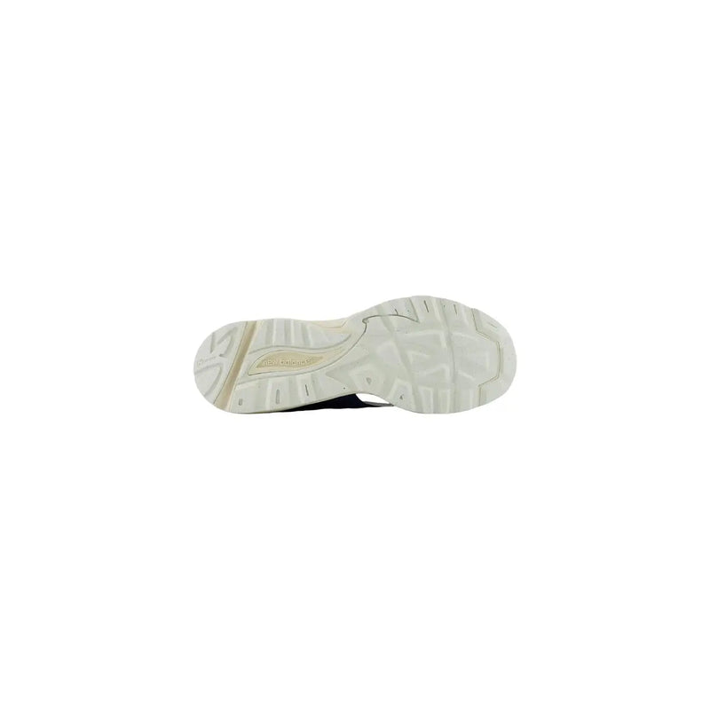 New Balance Graue Herren-Sneaker aus Wildleder mit weißer Gummisohle mit strukturiertem Profil und goldenem Skechers-Logo