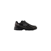 New balance Schwarze Herren-Sneaker aus Synthetik, Slip-On-Schuhe mit elegantem schwarzem 540-Laufschuhdesign und dezenten grauen Akzenten.