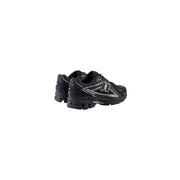New Balance Schwarze Herren-Sneaker aus Synthetikmaterial mit silbernen Akzenten und profilierter Gummisohle zum Laufen