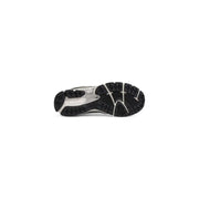 Schwarzer und silberner Asics Gel-Nimbus 23 Laufschuh mit profilierter Gummisohle, abgebildet mit weißem Leder new balance Herren-Sneaker Größe 3,5