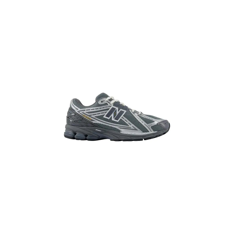New Balance Herren-Sneaker aus Synthetik, grau, geometrisches Design mit grau-silbernem Mesh-Obermaterial und Gummisohle