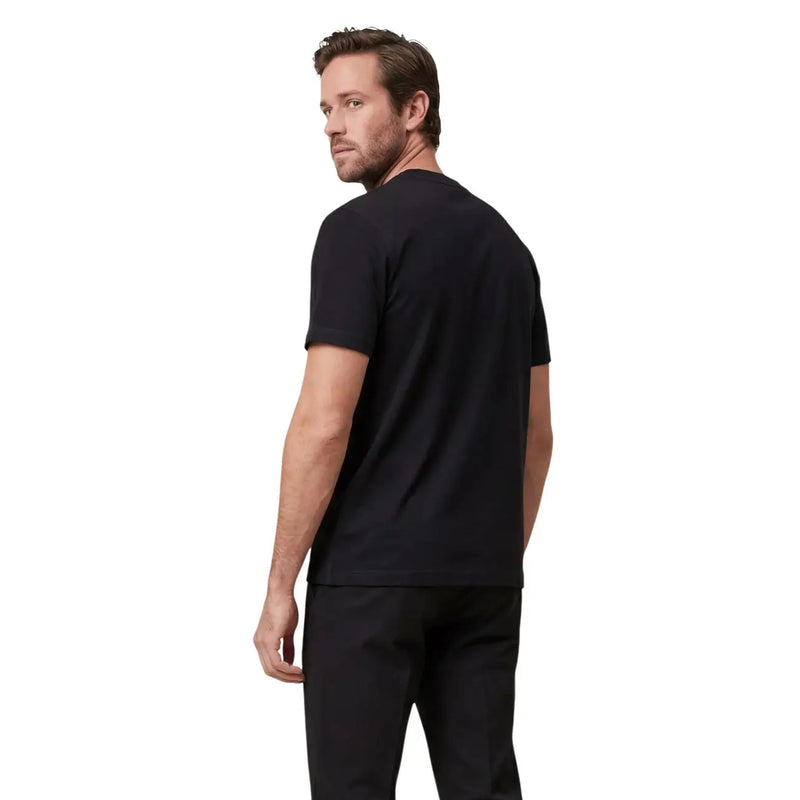 New Balance men t-shirt black short-sleeved crew neck made of comfortable material for casual wear