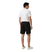 Schwarze, maßgeschneiderte Shorts mit klarem, minimalistischem Design new balance Männer t-shirt Produktkollektion
